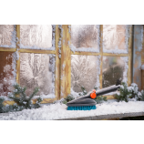 „Gardena Cleansystem“ rankinė šepetėlė M (kieta), skirta mažesnių paviršių valymui