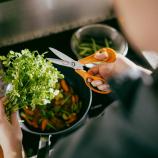 "Fiskars" virtuvės žirklės, 18 cm 1075051